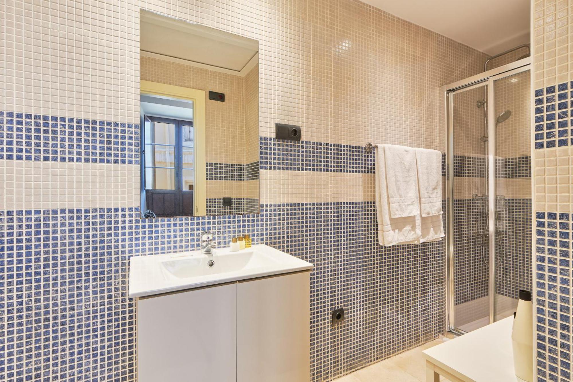 Martires Malaga Centro Apartment Luaran gambar