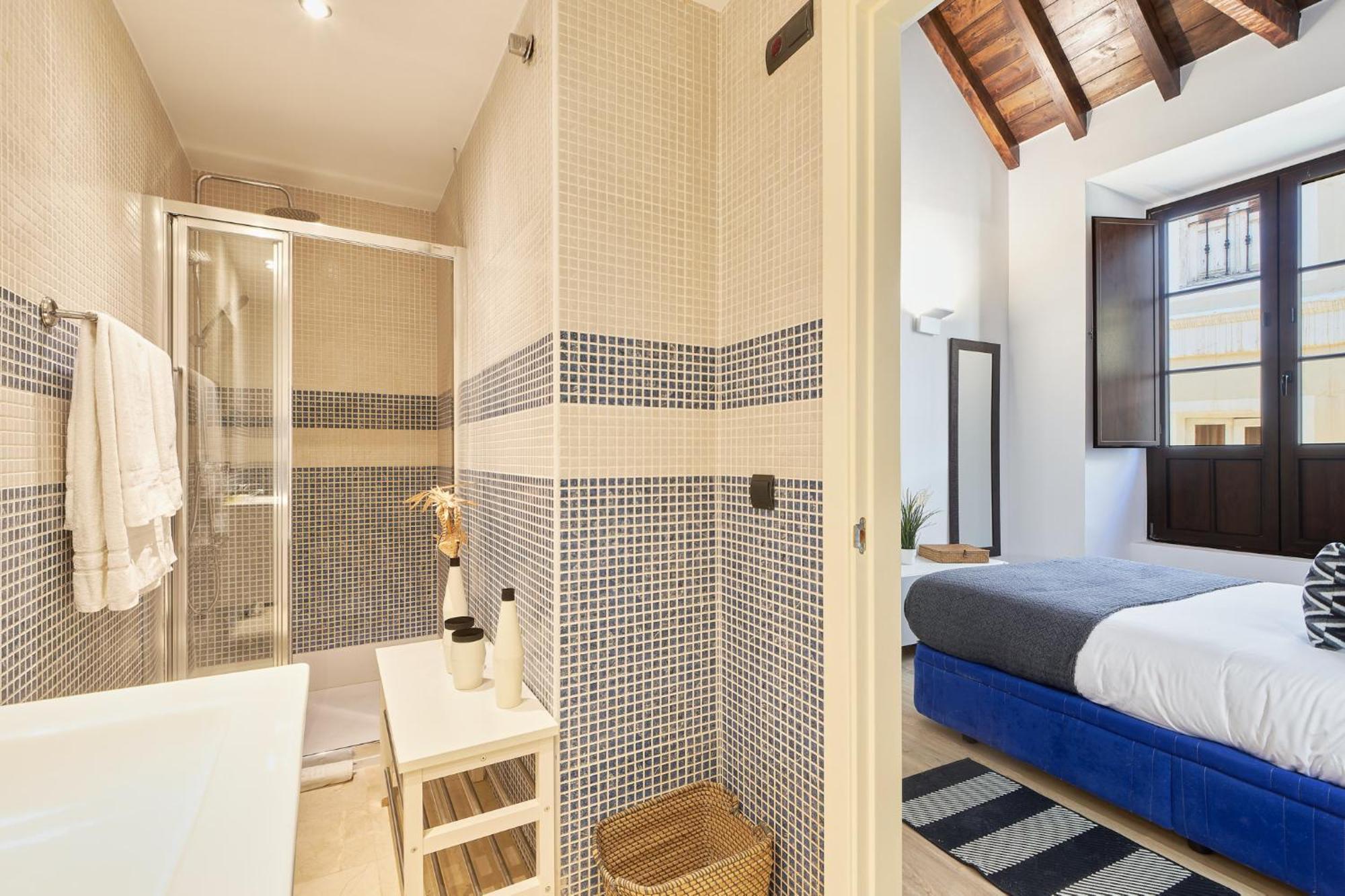 Martires Malaga Centro Apartment Luaran gambar